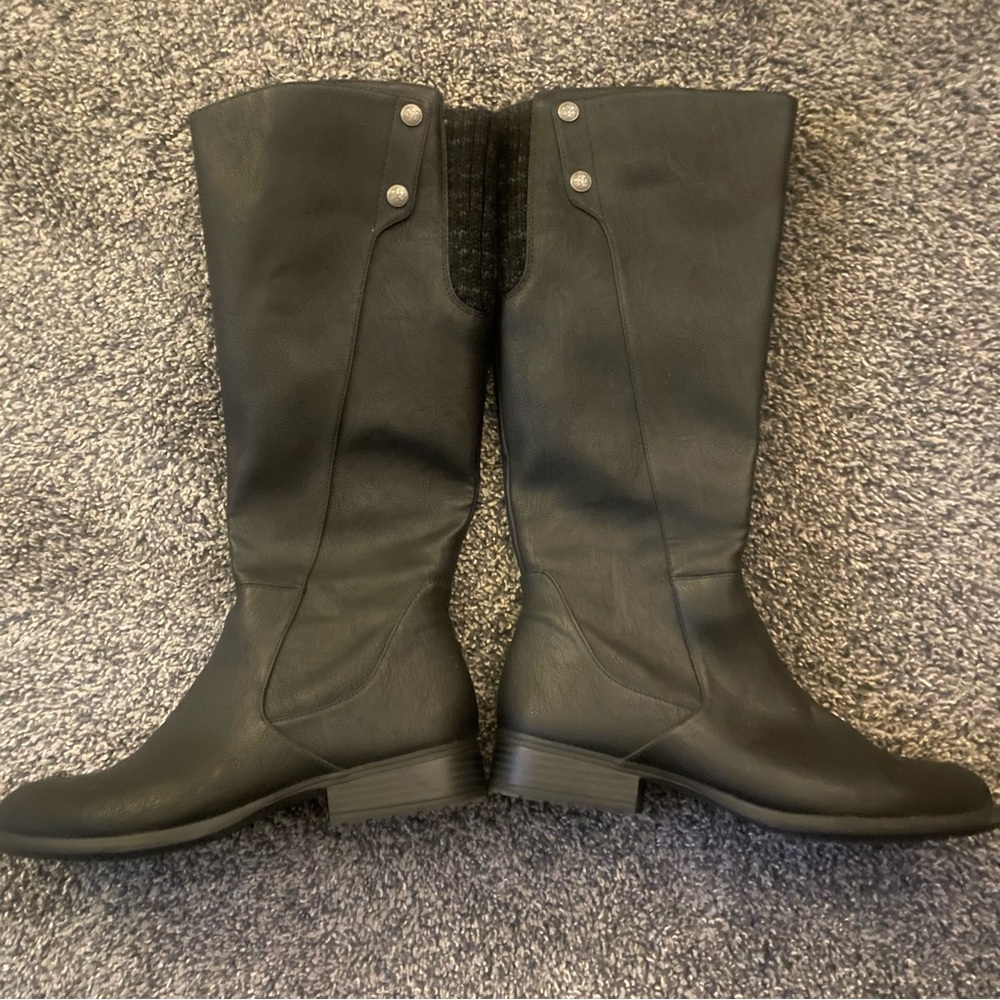 Women's Black Knee-High Boots from Life Stride in Size 7
